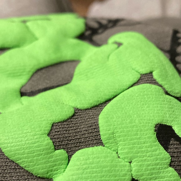 Gray spider hoodie - Picture 3 of 5